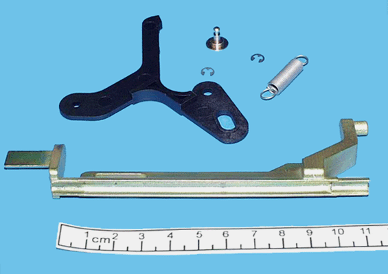 AUTOMATIC SPRING DISCHARGE BEFORE BREAKER REMOVAL